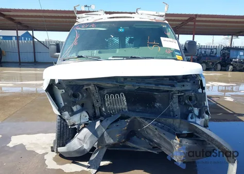 2007 Chevrolet Express Work Van z USA, uszkodzony, nr VIN 1GCGG256571252527
